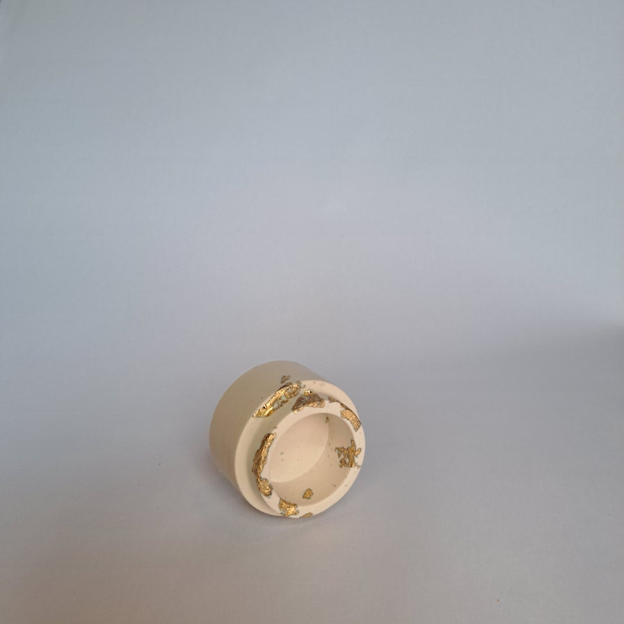 Candle holder white/gold