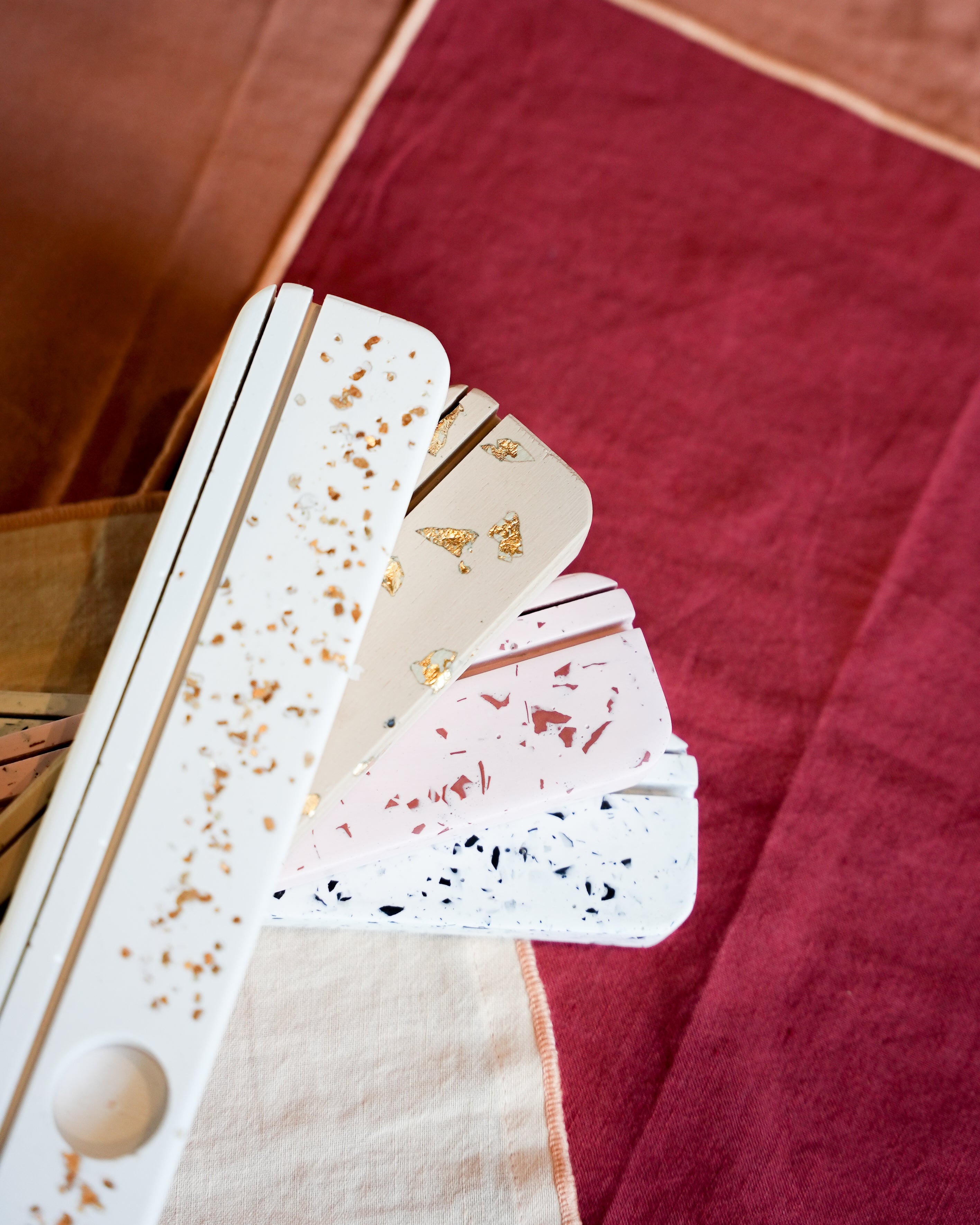 card holder white/gold