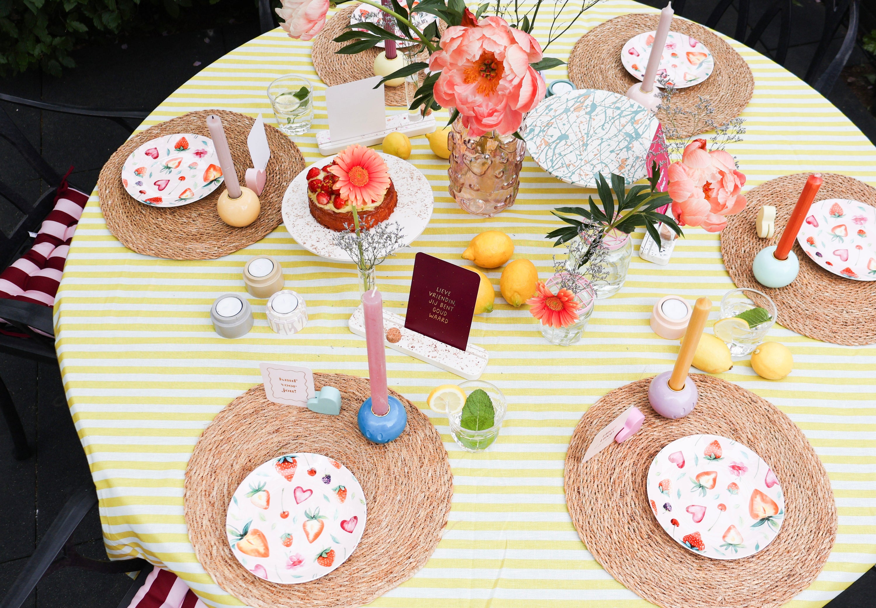 Tafeldecoratie met kleur | Styling tips van TOFF Label
