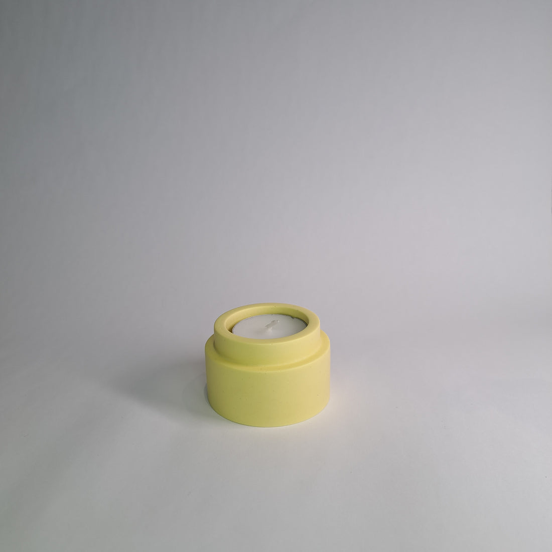 Candle holder lemon yellow