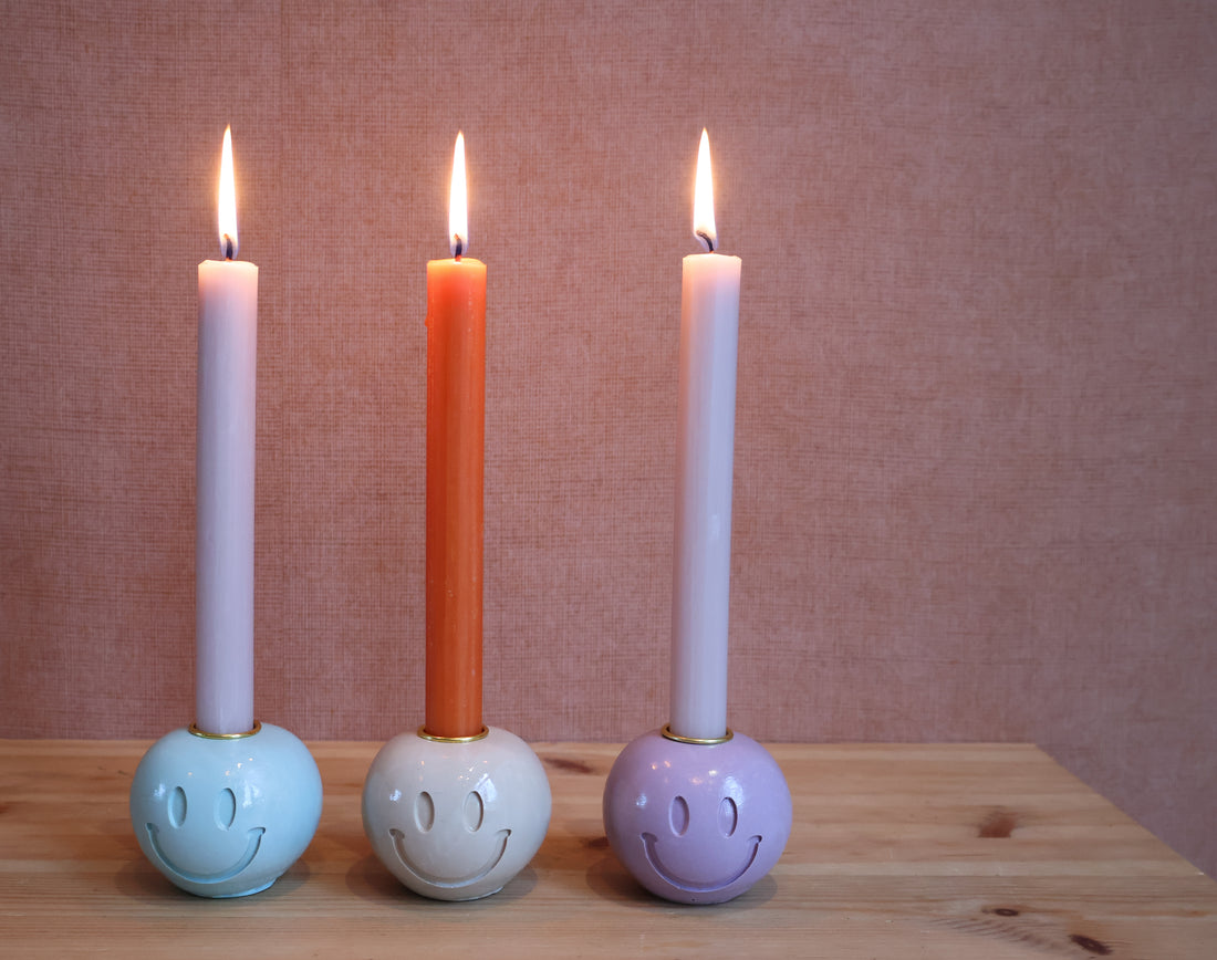 Kandelaar smiley paars