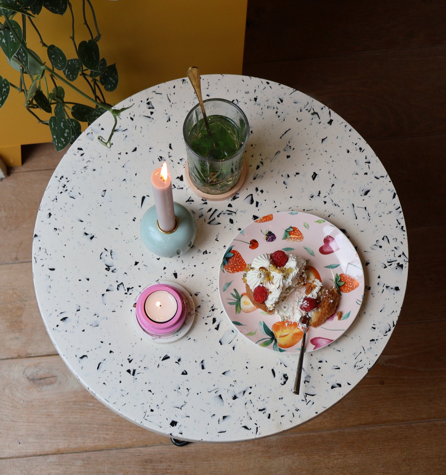 Bijzettafel terrazzo
