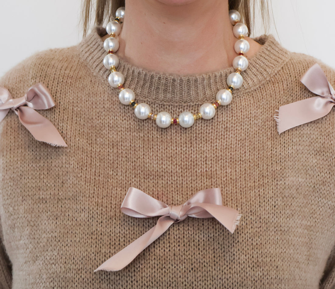 Chunky parelketting met gouden details
