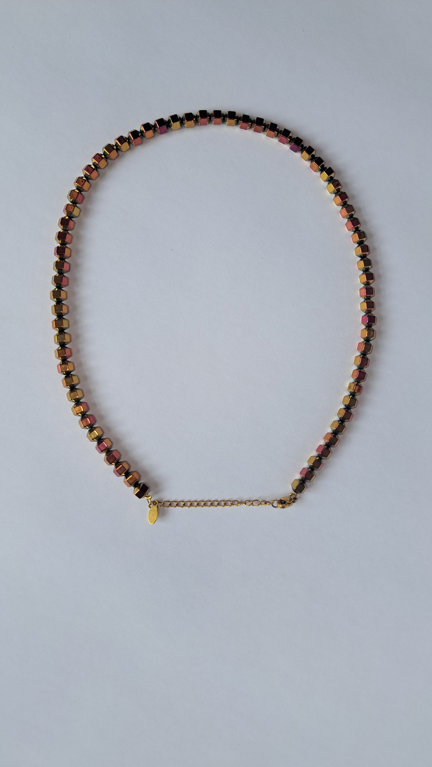 Kleurrijke hematiet kralenketting